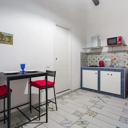 Casetta Aurora Apartament Neapol